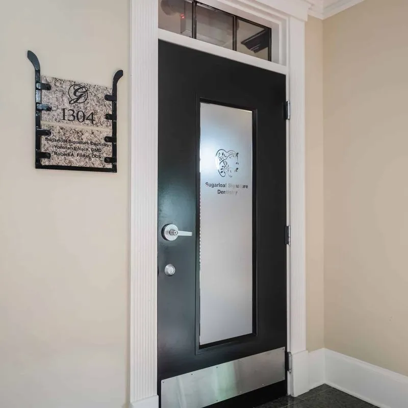 63563026d13ee9a01c5fa475 Office Photos Sugar Loaf 9 p 800